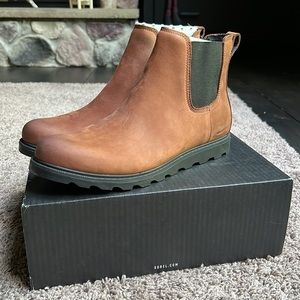 Sorel Womens Ainsley Chelsea boot, waterproof.